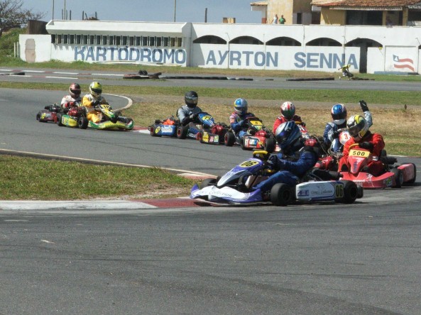 3ª etapa do Campeonato Baiano (Foto: Divulgação/FAB) campeonato baiano kart kartódromo ayrton senna 2011 lauro de freitas bahia fazatleta petrobahia